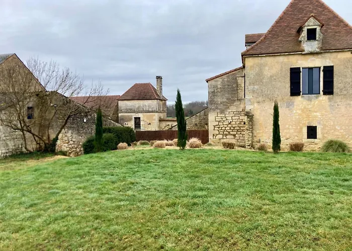 à La Ferme, Proche De Sarlat Et Des Sites Touristiques En Périgord * Cénac-et-Saint-Julien
